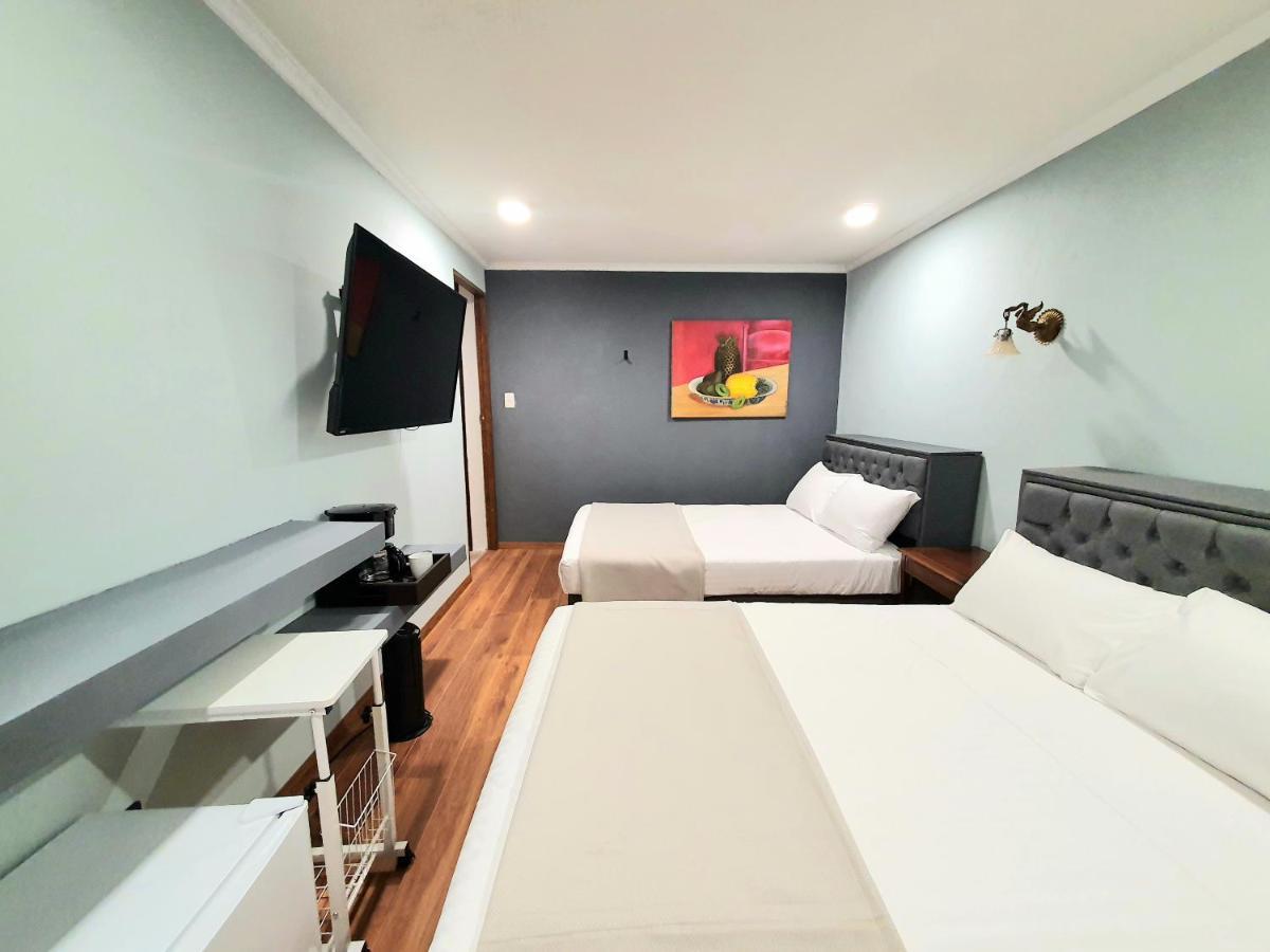 Lindas Suites Eugenio Sue メキシコシティ エクステリア 写真