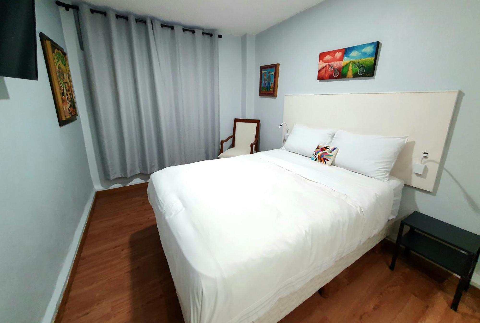 Lindas Suites Eugenio Sue メキシコシティ エクステリア 写真