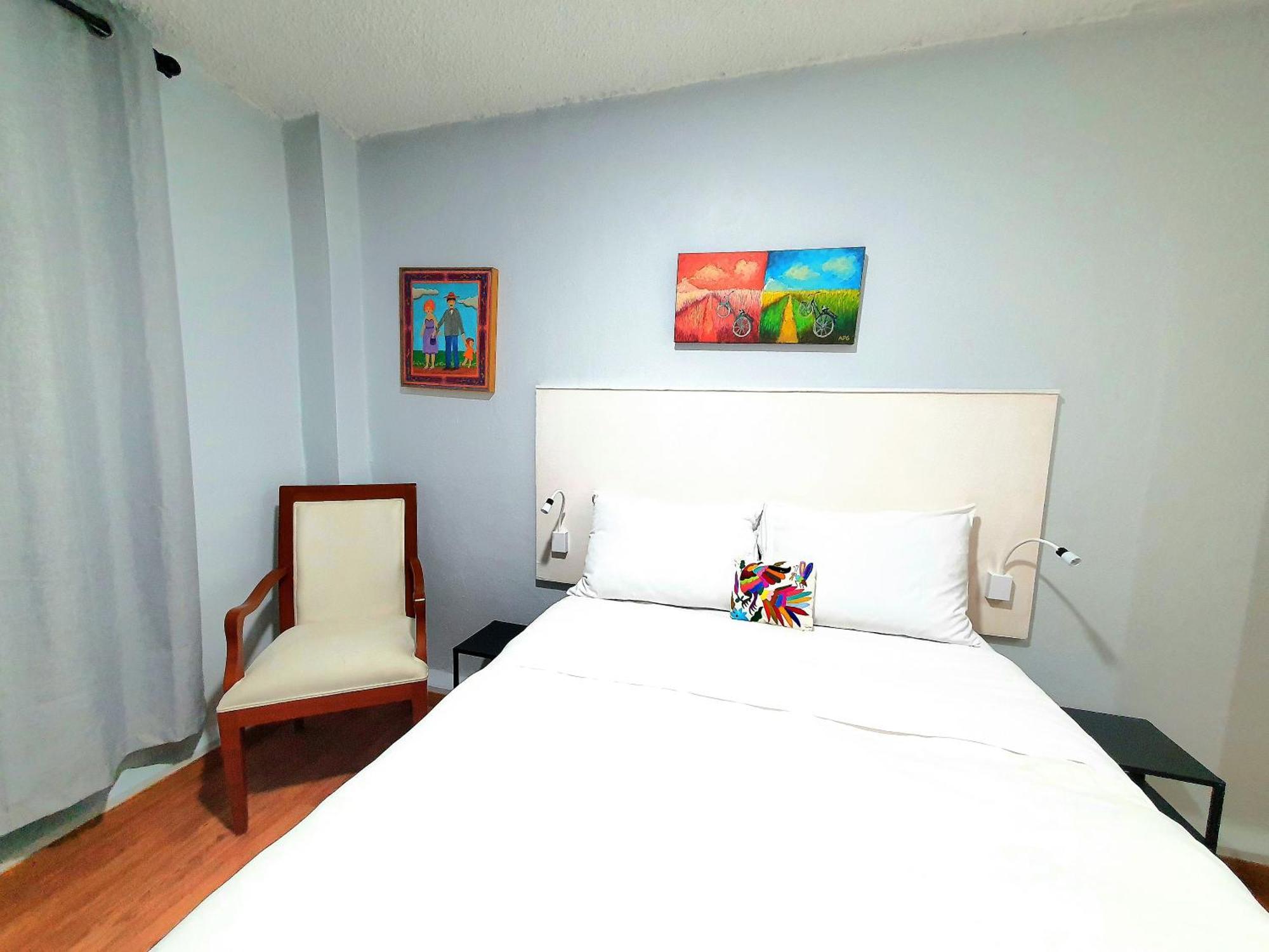 Lindas Suites Eugenio Sue メキシコシティ エクステリア 写真
