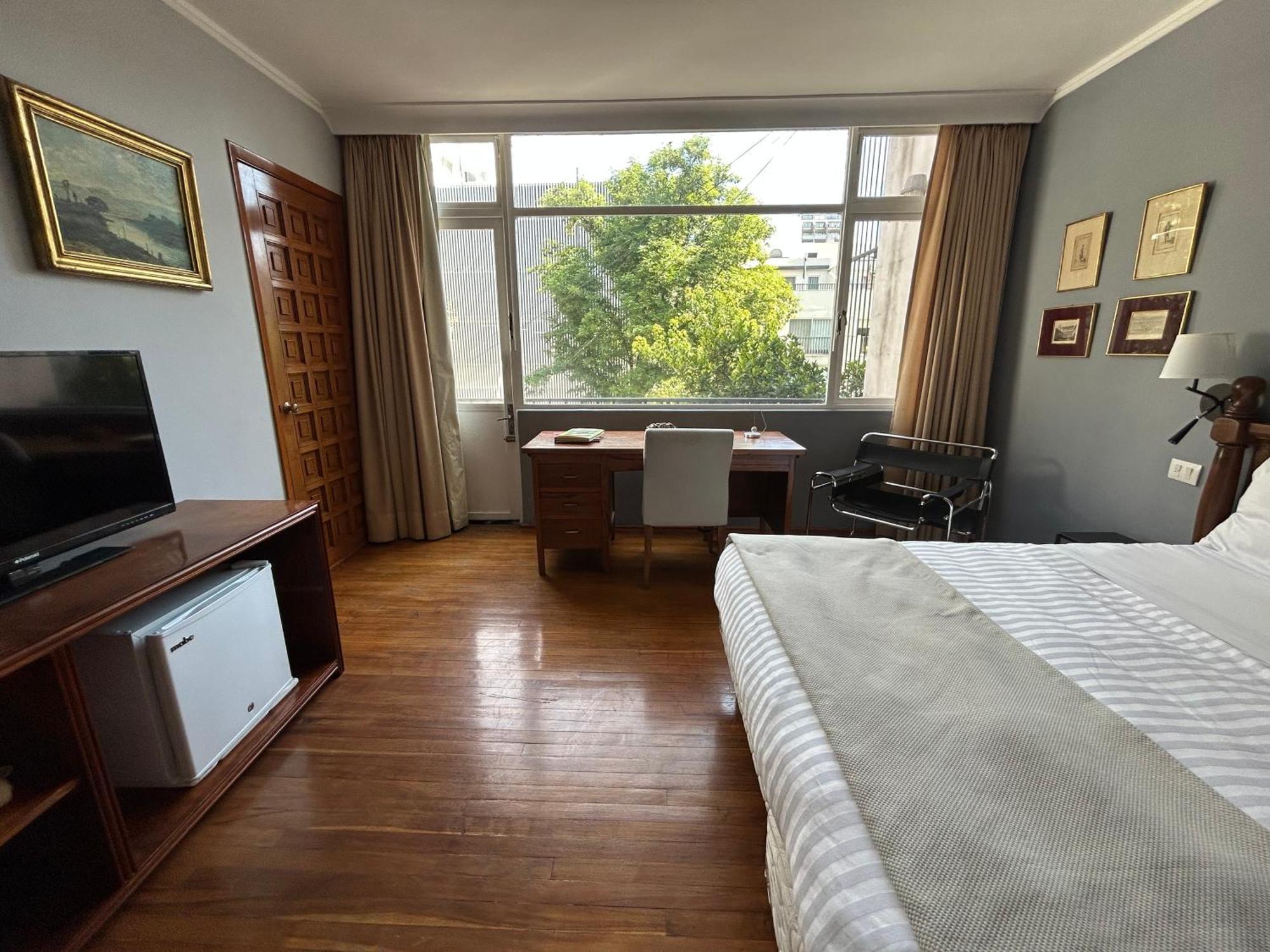 Lindas Suites Eugenio Sue メキシコシティ エクステリア 写真