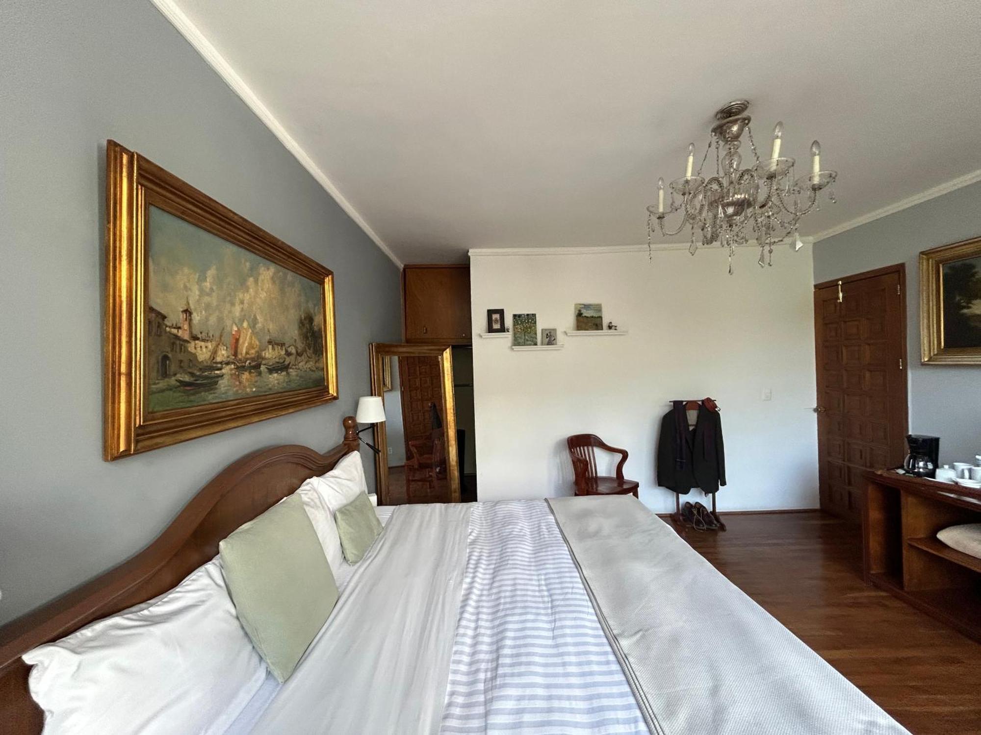 Lindas Suites Eugenio Sue メキシコシティ エクステリア 写真